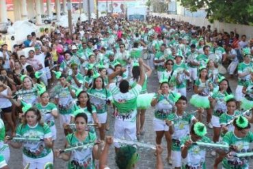 [JORNAL O POVO] Blocos de pré-carnaval realizam seus últimos “esquentas”
