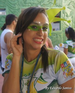 560190_579717845390518_1045568158_n